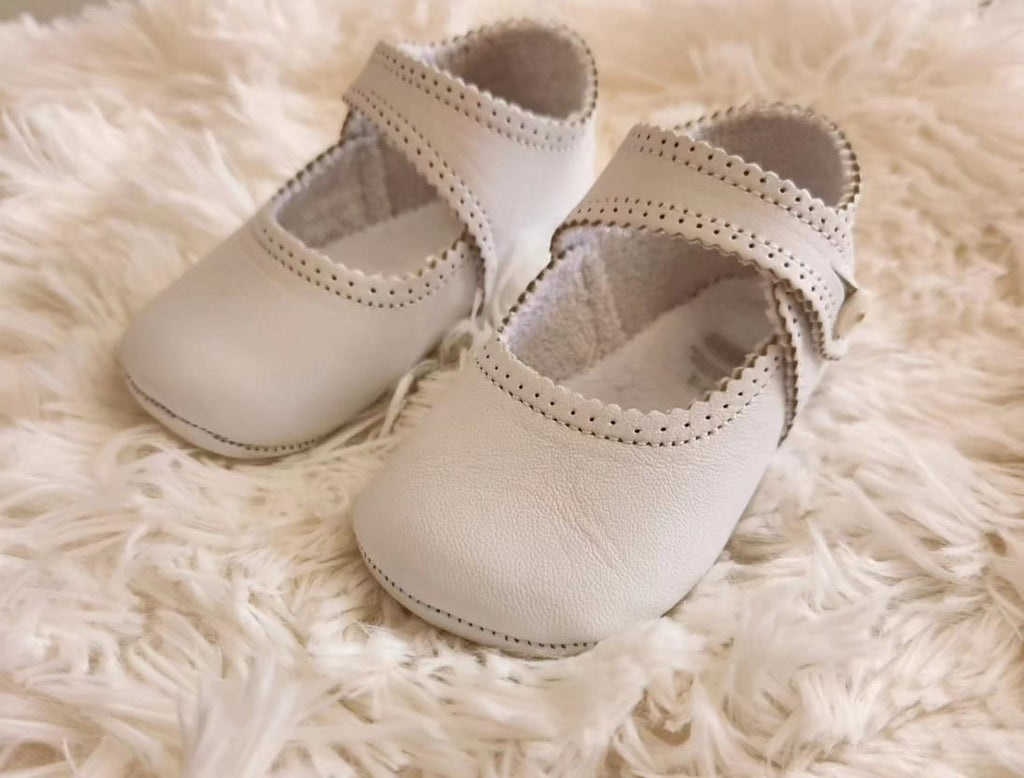 GIRLS PRAM SHOES IN LEATHER 7004 BEIGE